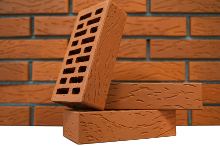 Арский кирпич лицевой 1.4НФ красный рустик кора дерева